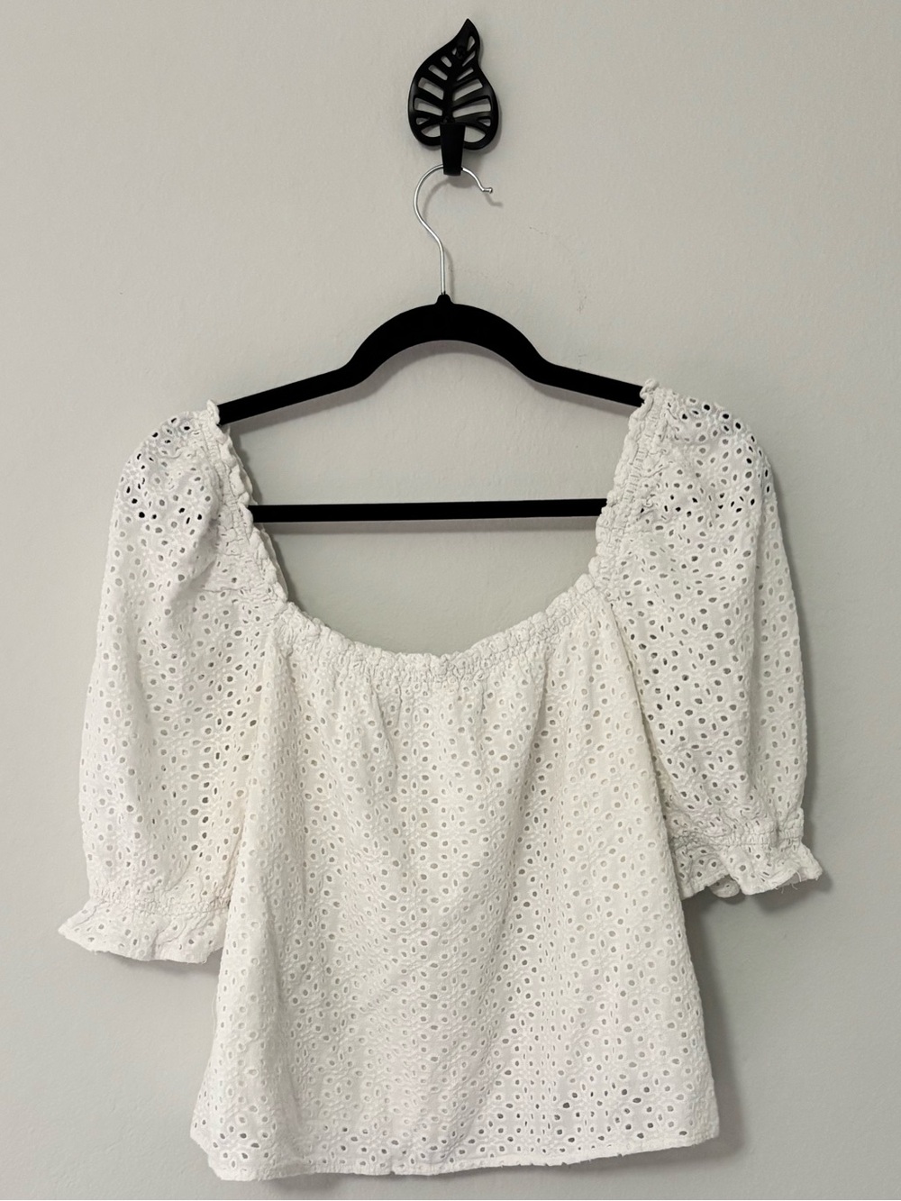 🤍 Pomander Place White Eyelet Boho Top - XS